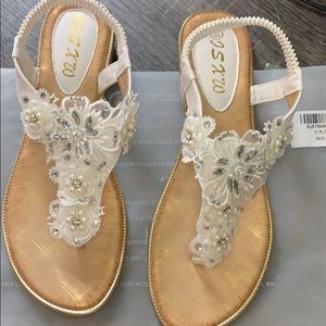 Jsxw white sequin bling Sandals size 7.5
